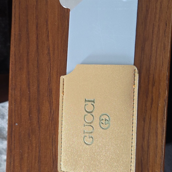 Gucci Beauty Mirror - Picture 2 of 5